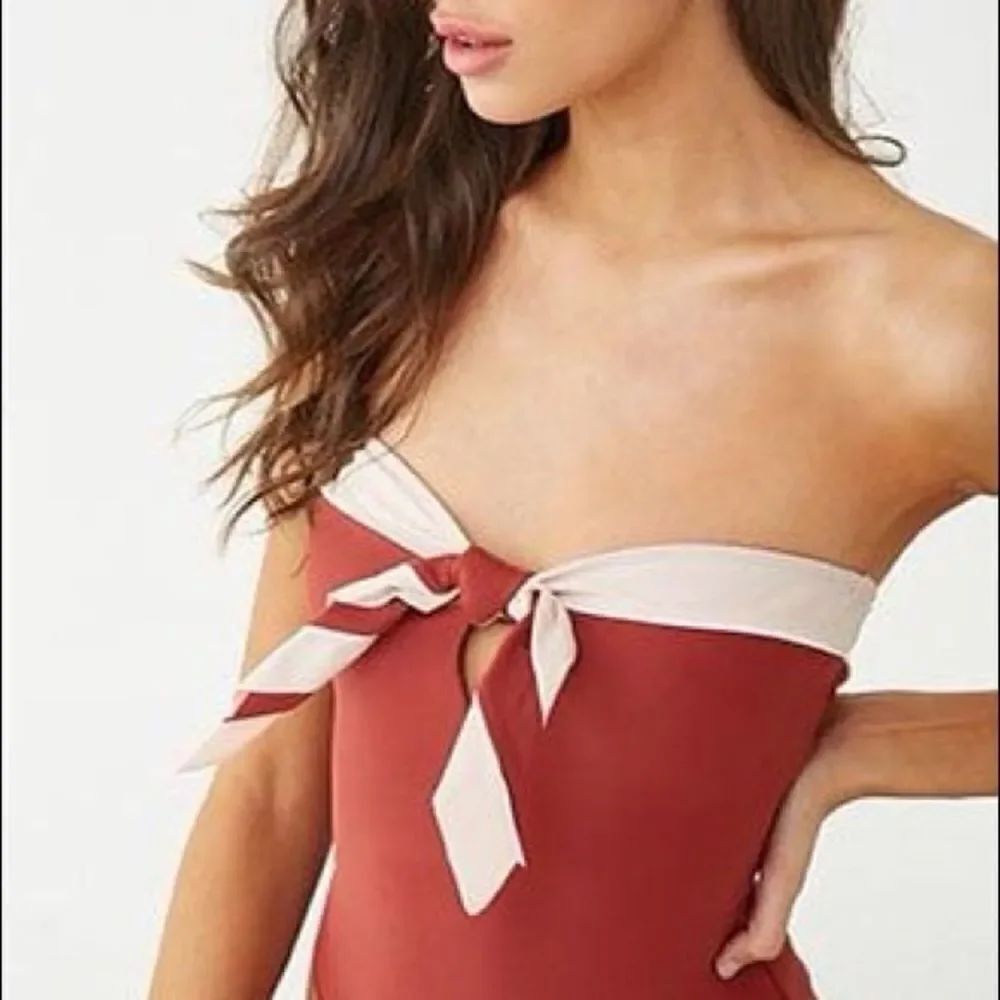 Forever 21 Strapless One Piece - Picture 3 of 9
